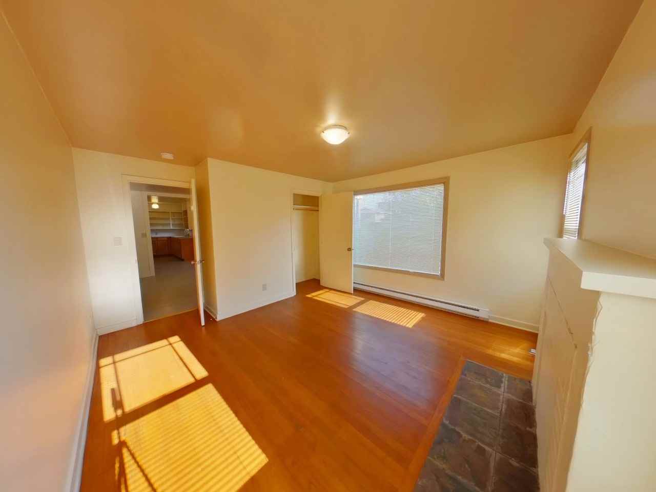 586 E 18th Ave - Photo 5 of 14