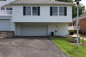 featured image of 173 Carriage Ct