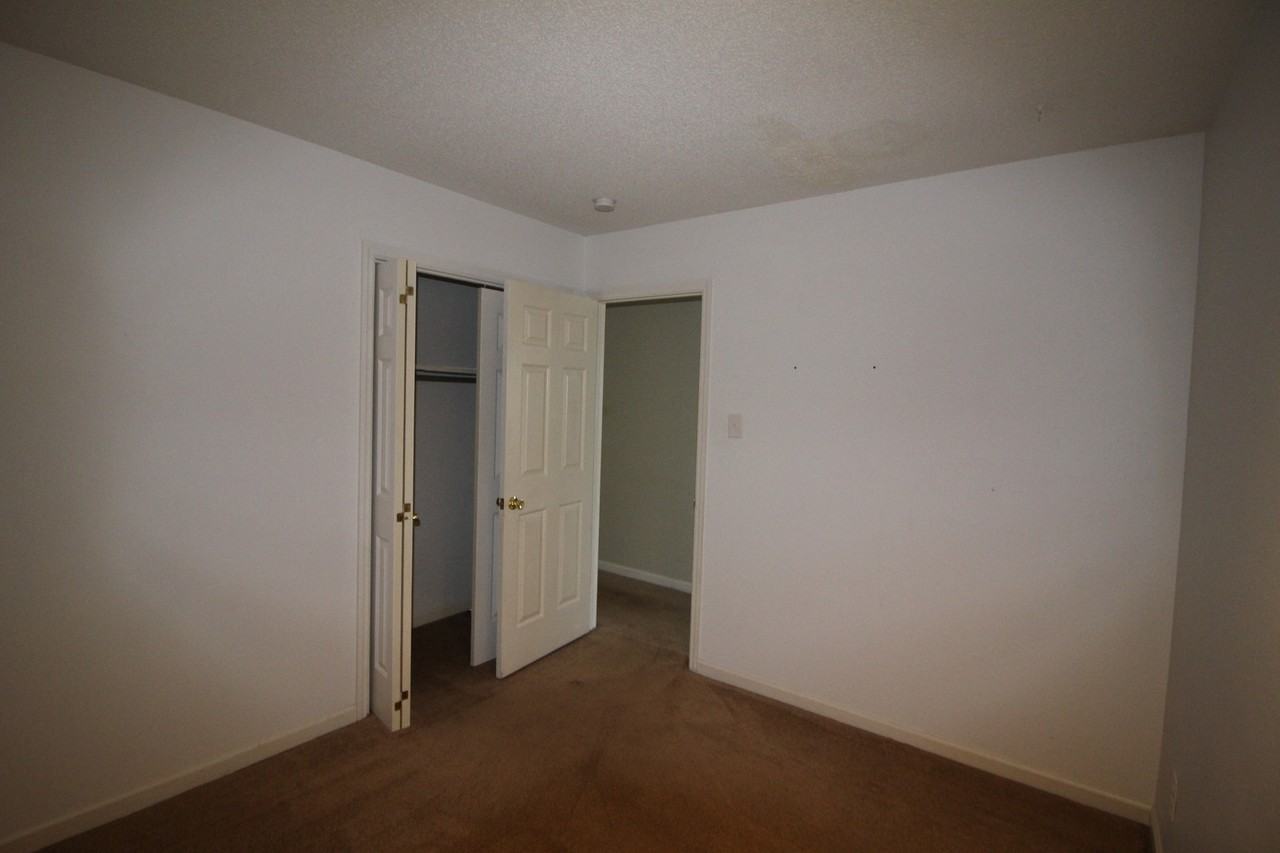 173 Carriage Ct - Photo 6 of 11