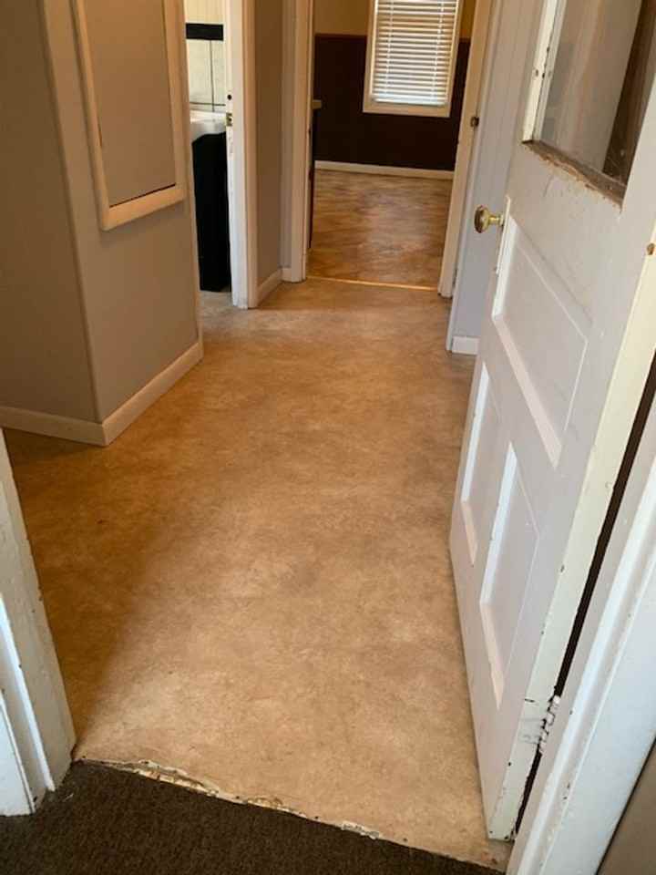 805 W 3rd St #A - Photo 4 of 7