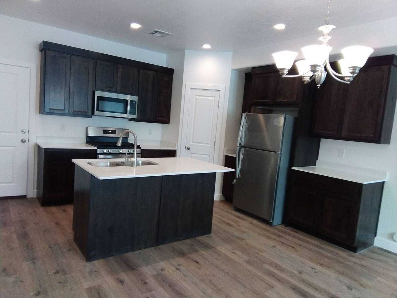 498 W 1225 N #9 - Photo 3 of 13