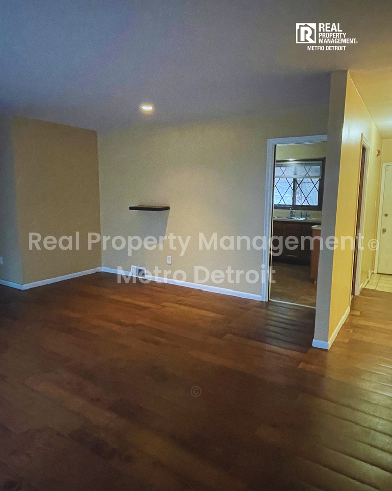 29822 Rock Creek Dr - Photo 6 of 27