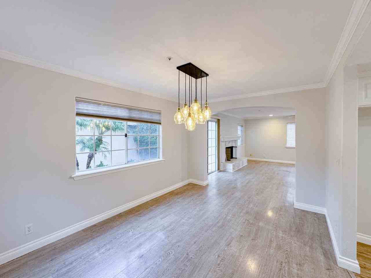 2016 Curtis Ave - Photo 7 of 21