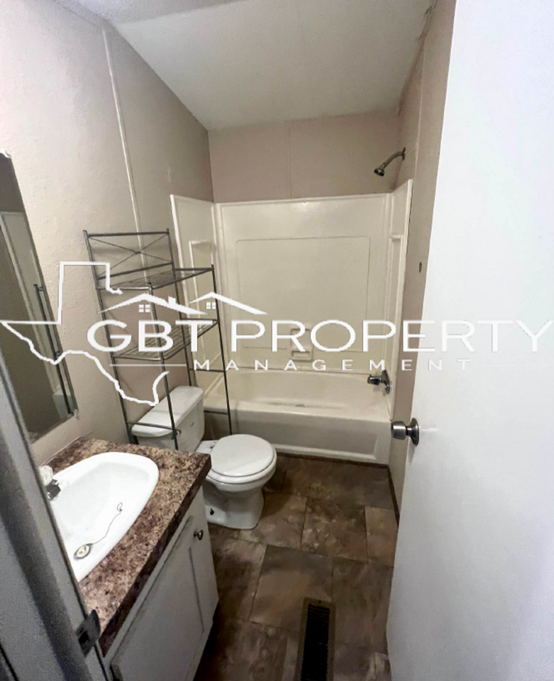 3509 Evergreen Dr - Photo 3 of 9