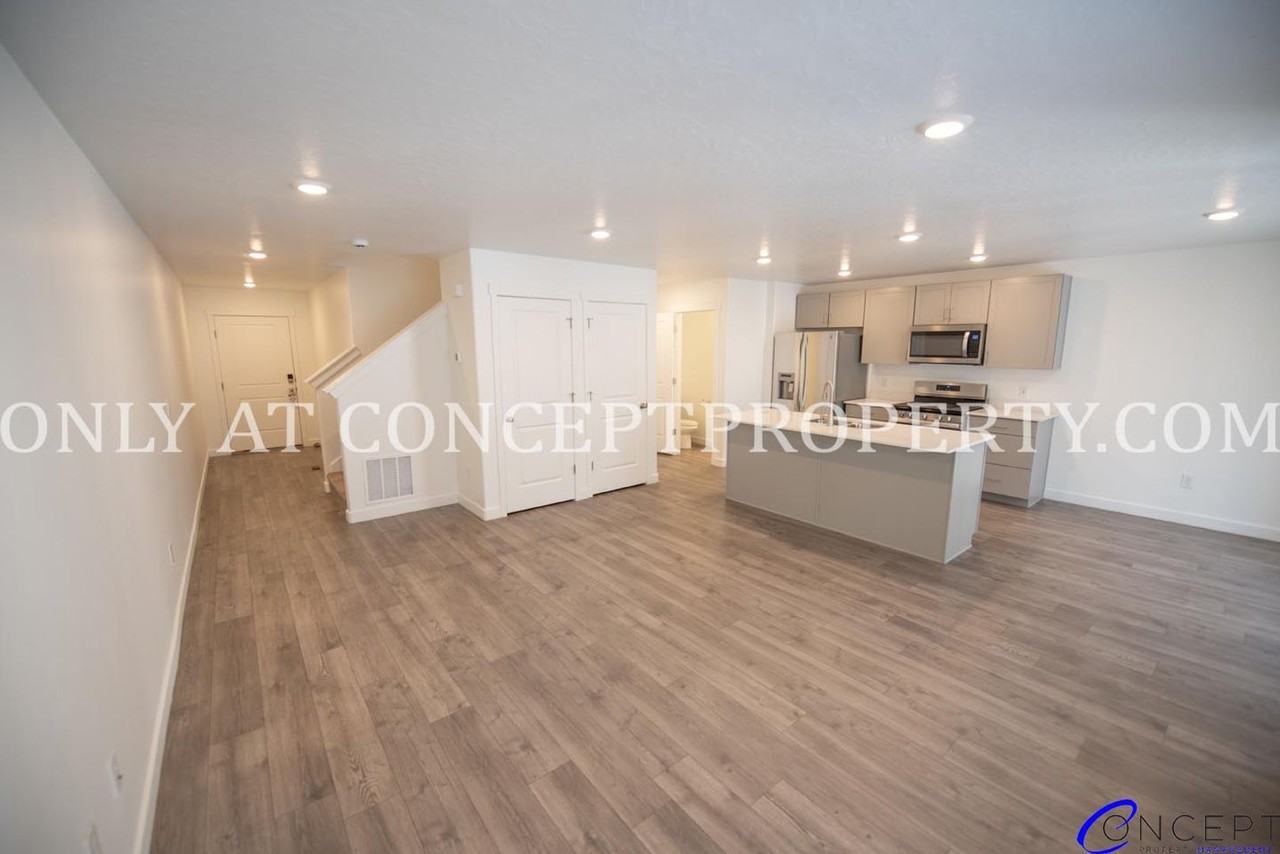 868 N 3540 W - Photo 4 of 50