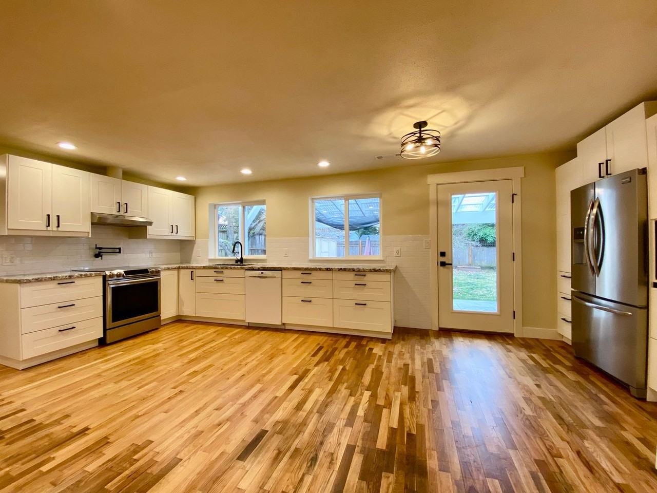 12615 Se 170th St - Photo 5 of 17