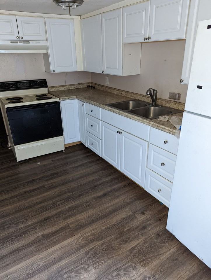 225 Emmett St - Photo 5 of 7