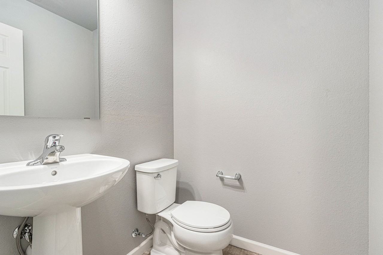 7215 Primrose Ln - Photo 7 of 18