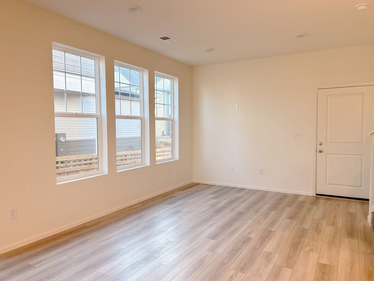 6278 N Nepal Ct - Photo 6 of 17