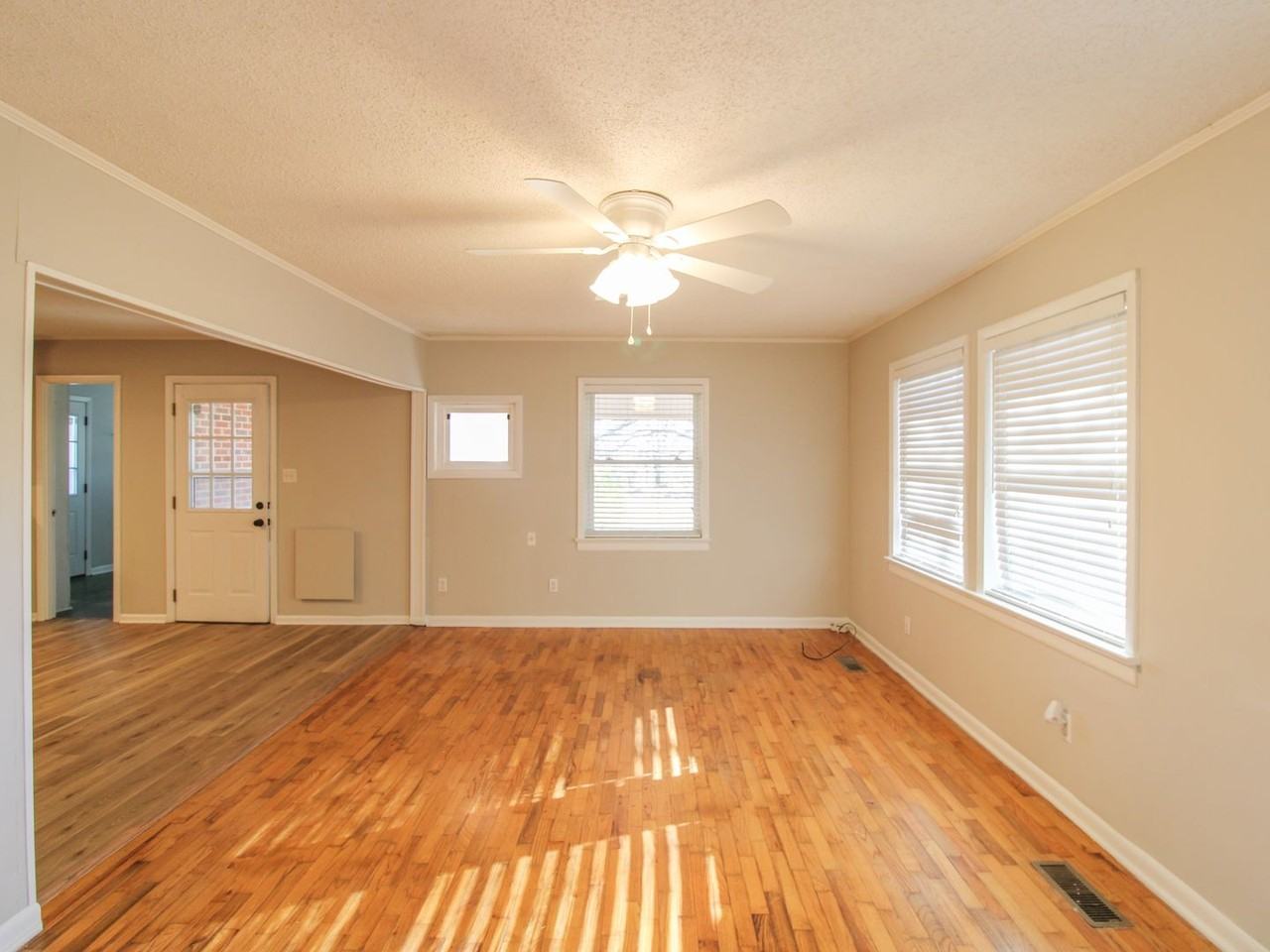 27743 Harvest Rd - Photo 4 of 27