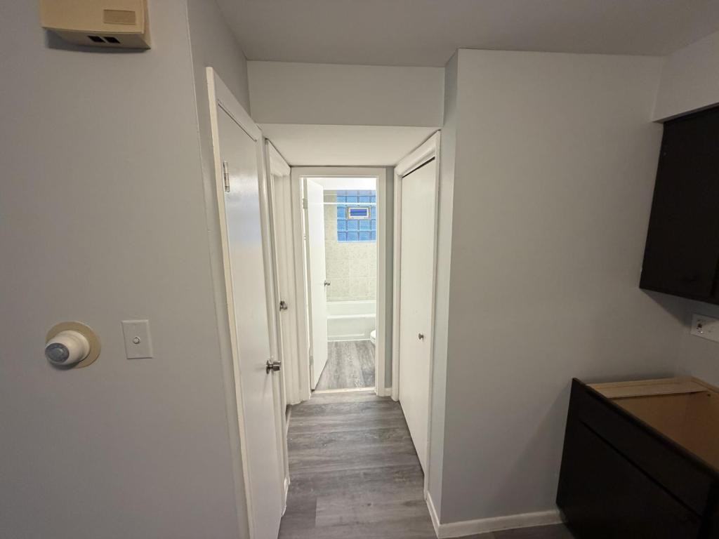 1371 River Dr Apt 4 - Photo 5 of 22