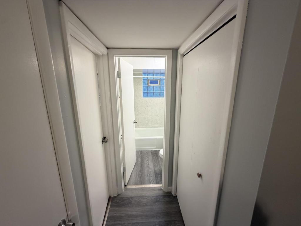 1371 River Dr Apt 4 - Photo 6 of 22