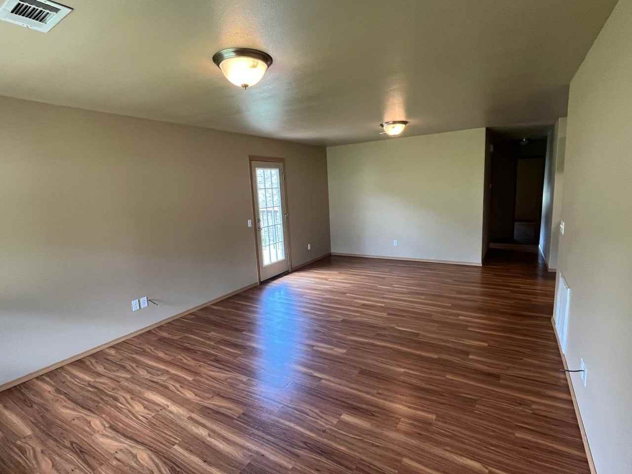 808 W 13th St - Photo 2 of 17