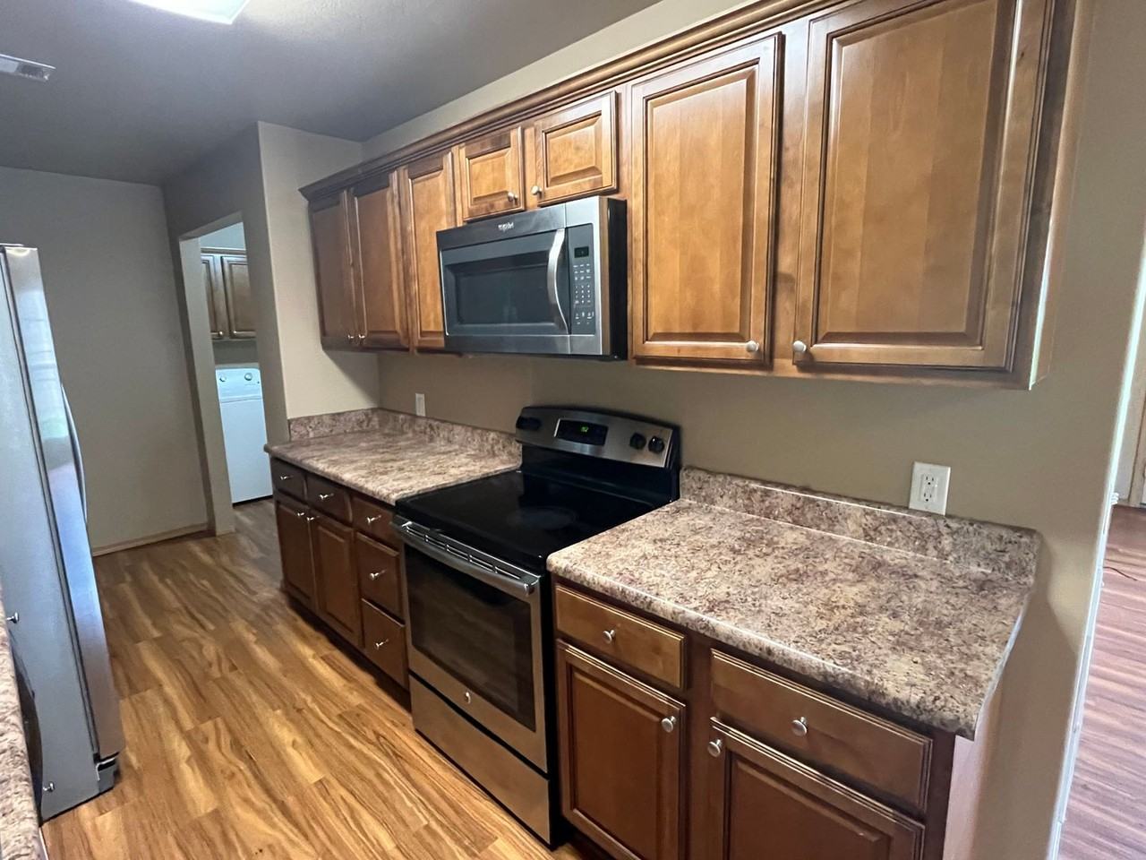 808 W 13th St - Photo 5 of 17