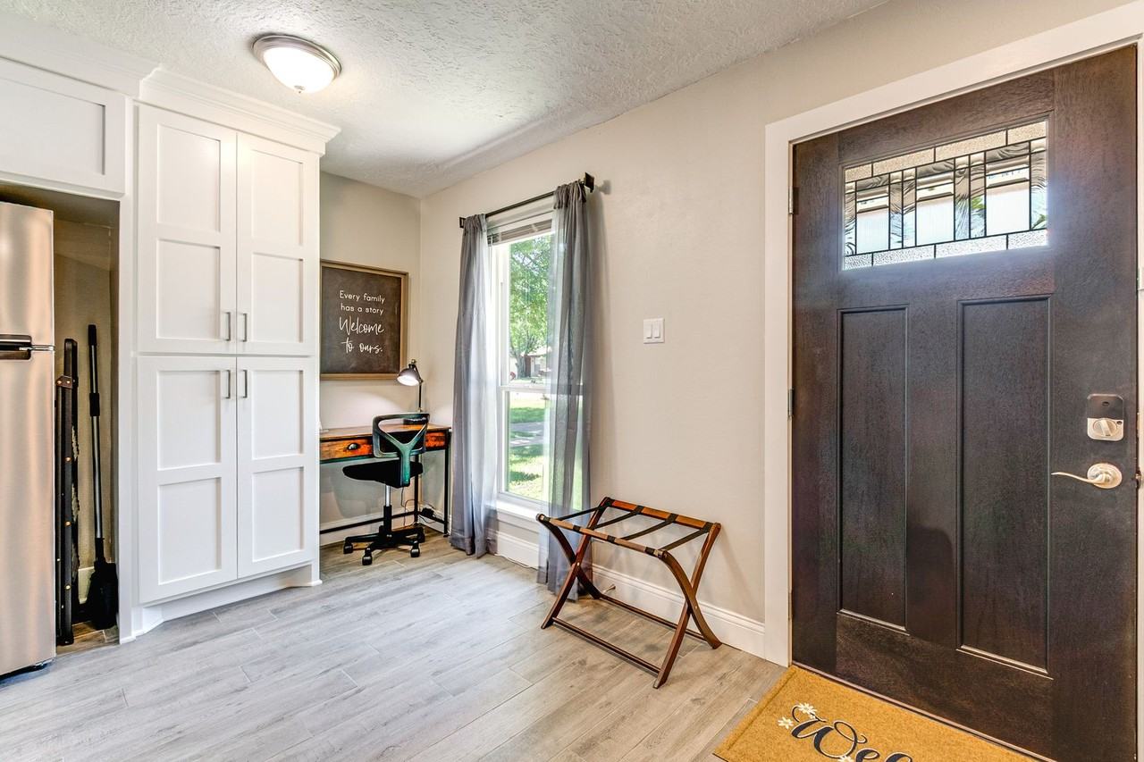 810 Concho Pl - Photo 4 of 24