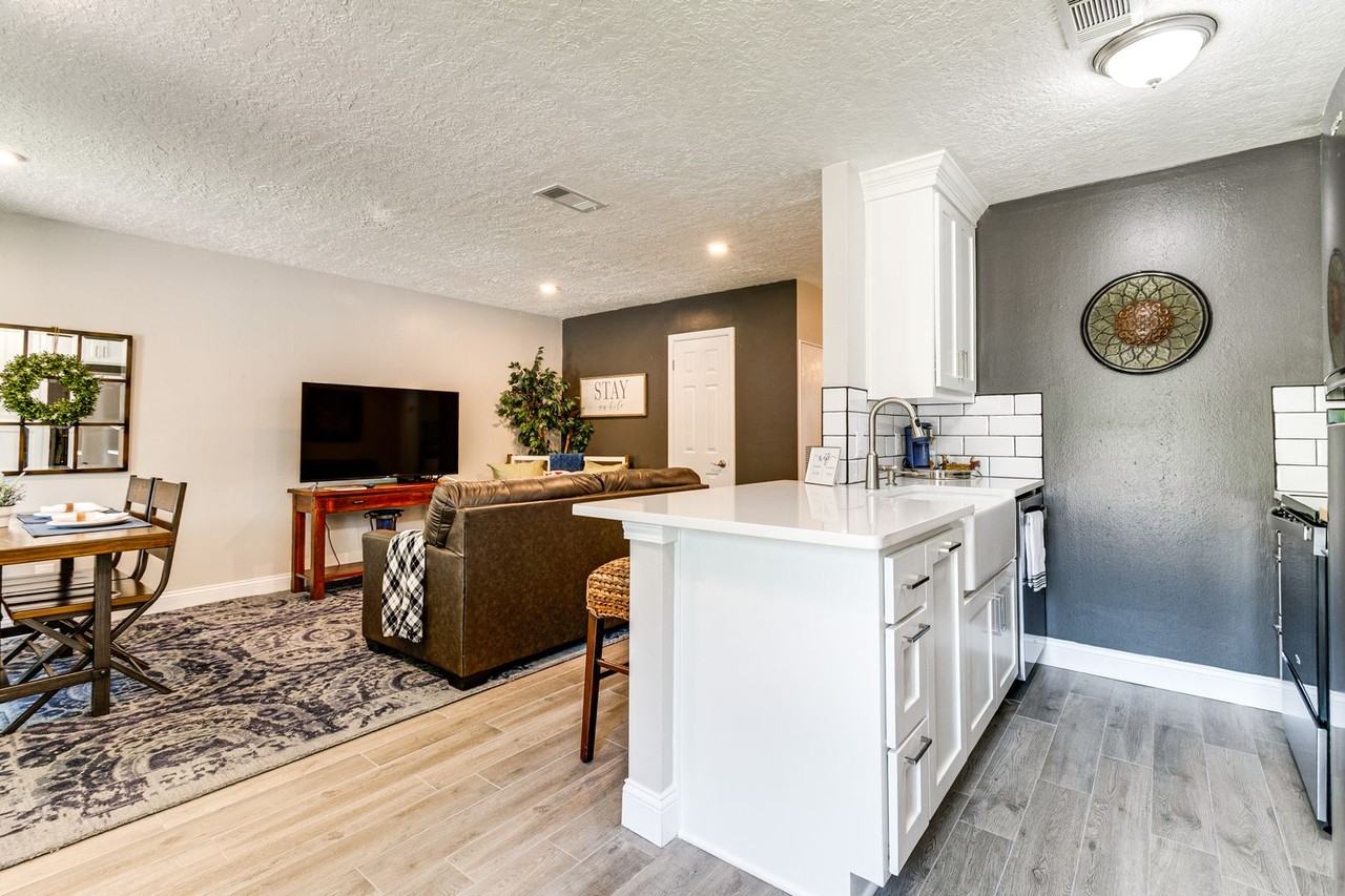 810 Concho Pl - Photo 5 of 24