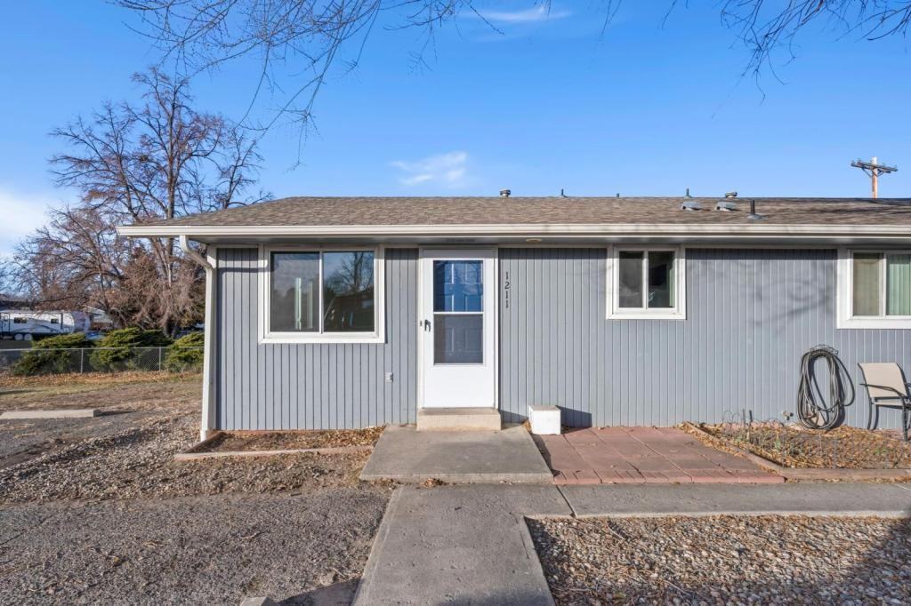 1211 Redwood Dr - Photo 2 of 15