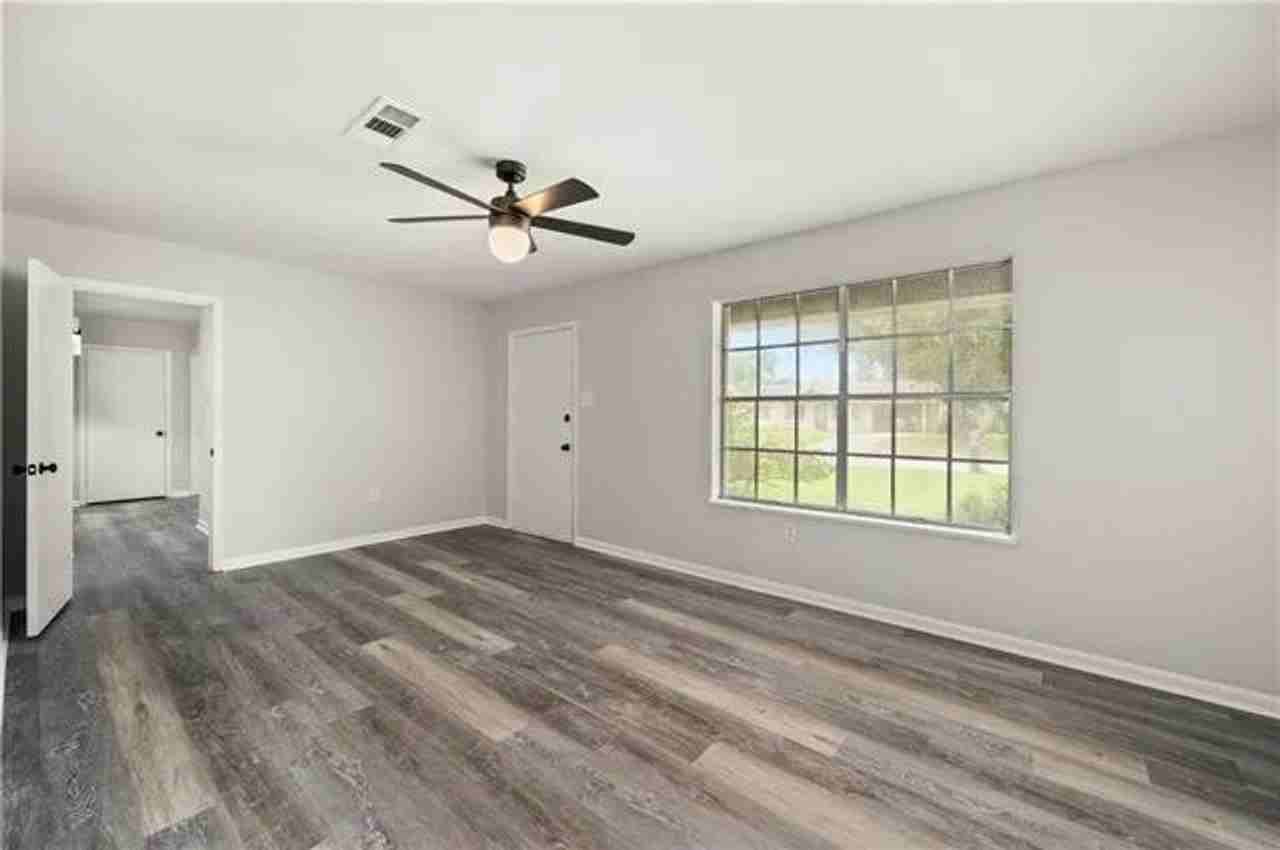 5720 Skylark Dr - Photo 3 of 13