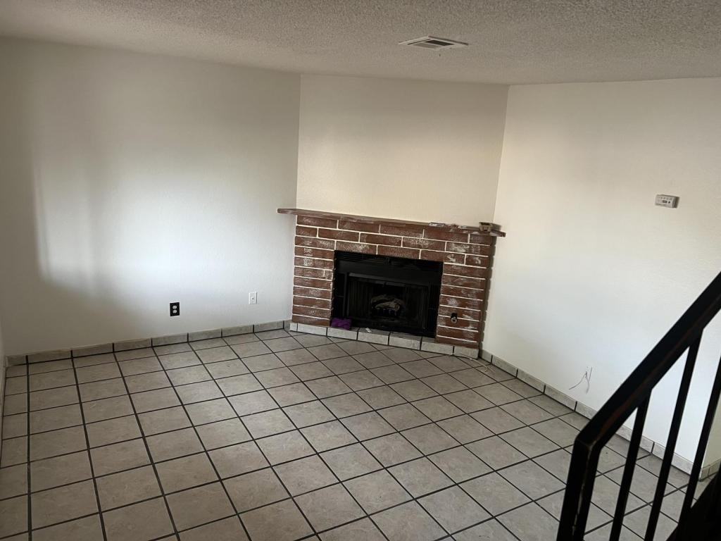 5243 Corinne Ct - Photo 6 of 14