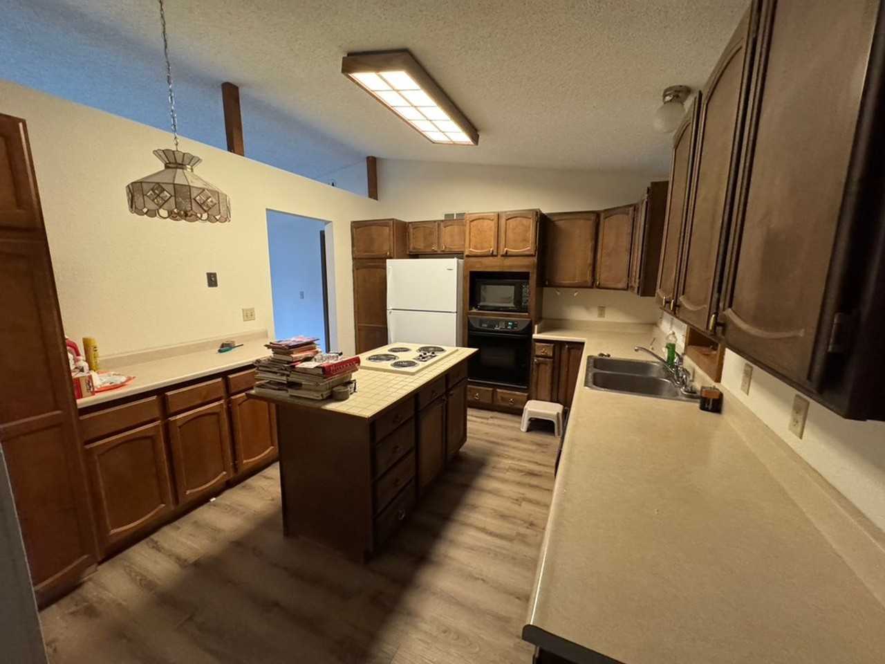 3041 Timberbrook Dr - Photo 2 of 15