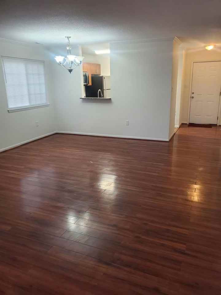 11401 Ledbury Way - Photo 3 of 19