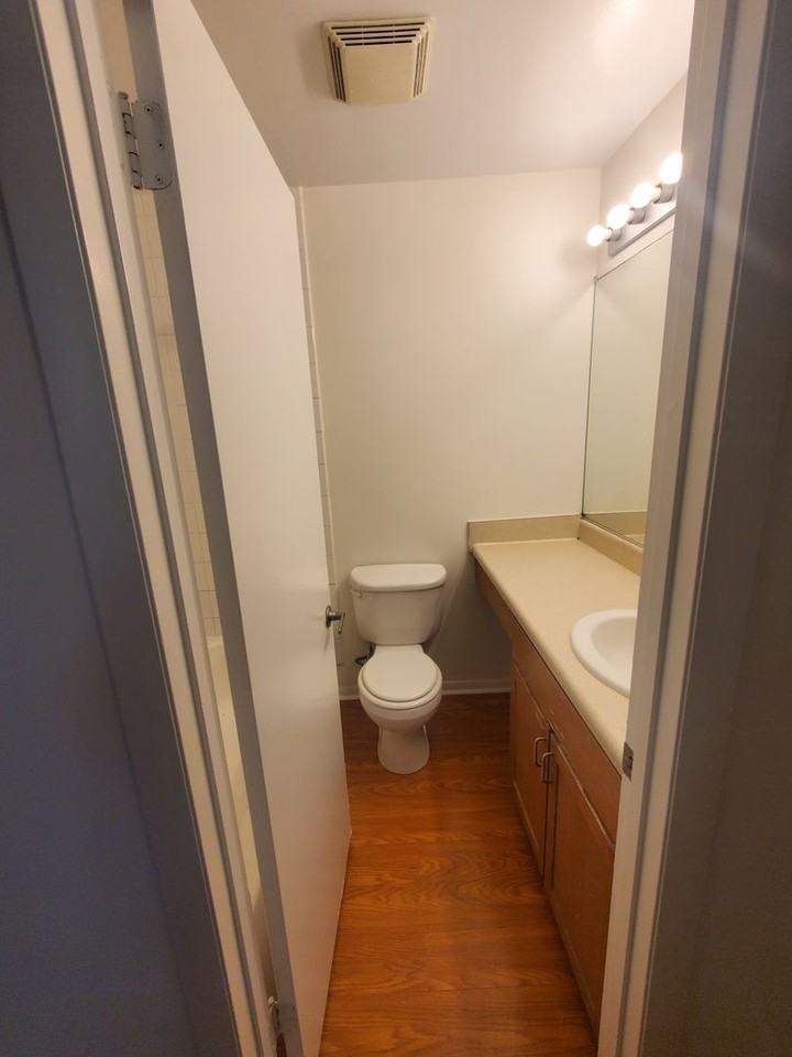 11401 Ledbury Way - Photo 6 of 19