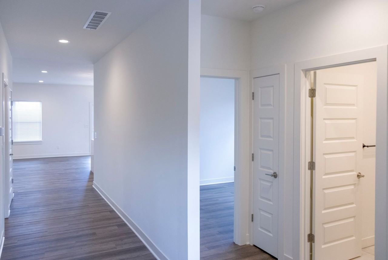 19650 200th St - Photo 4 of 36