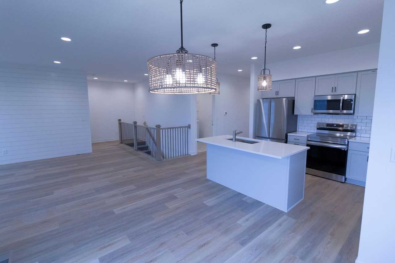 19638 200th St - Photo 5 of 23