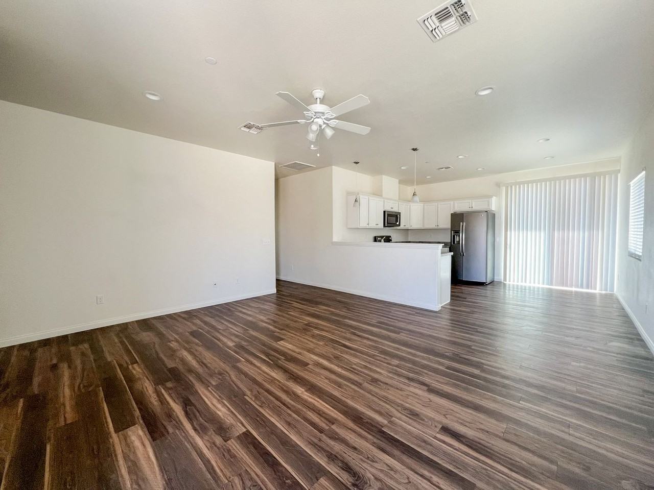 6669 Sherman Hoyt Ave - Photo 5 of 31