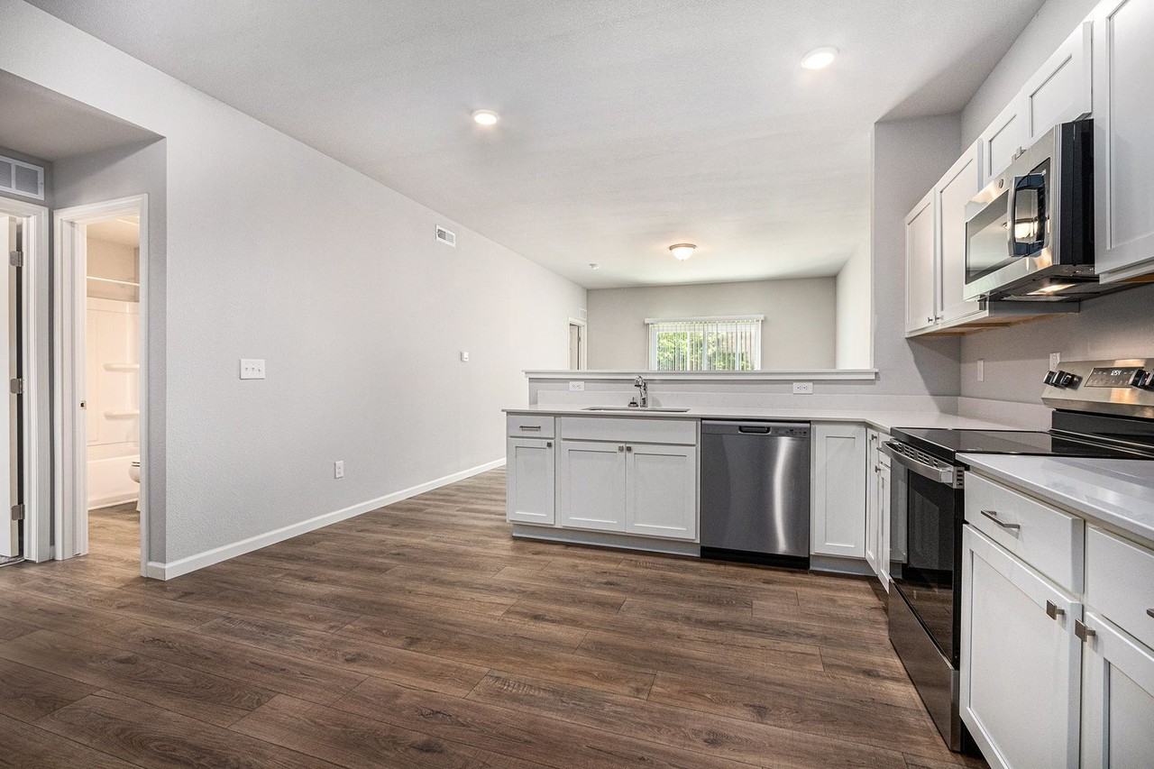 5497 E Karen Ct - Photo 5 of 25