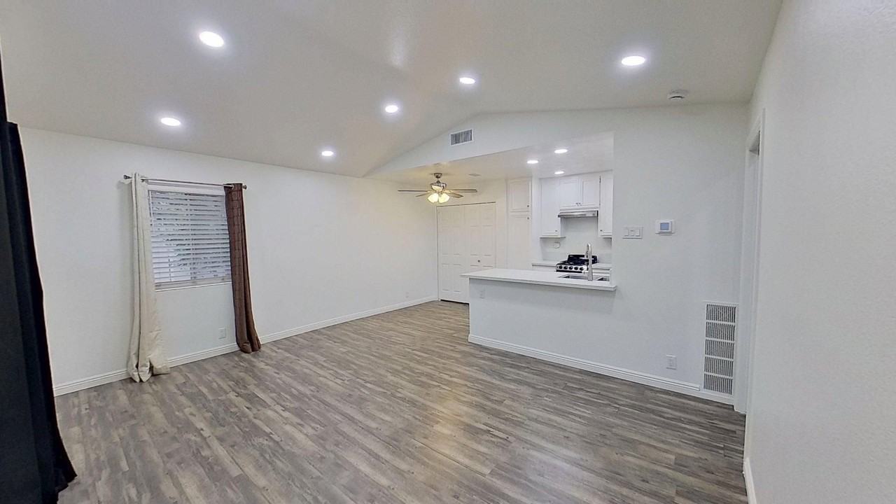 37 Gaviota - Photo 6 of 13