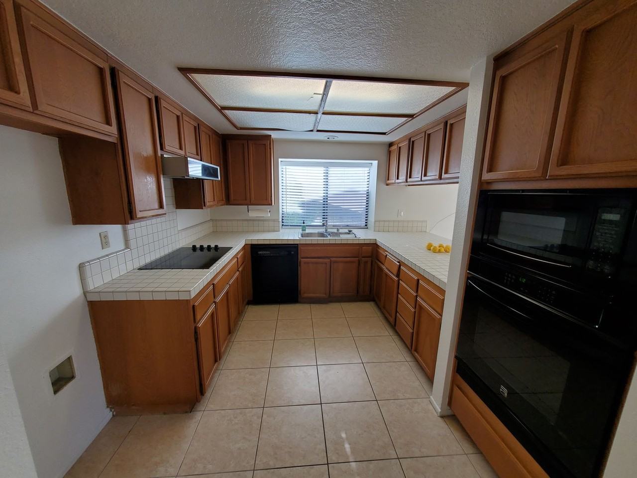 23 Cedarlake #56 - Photo 4 of 45