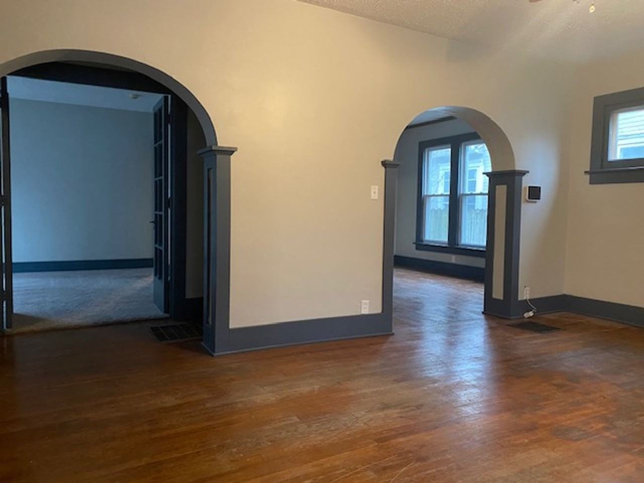 105 Rockwood Ave - Photo 2 of 24