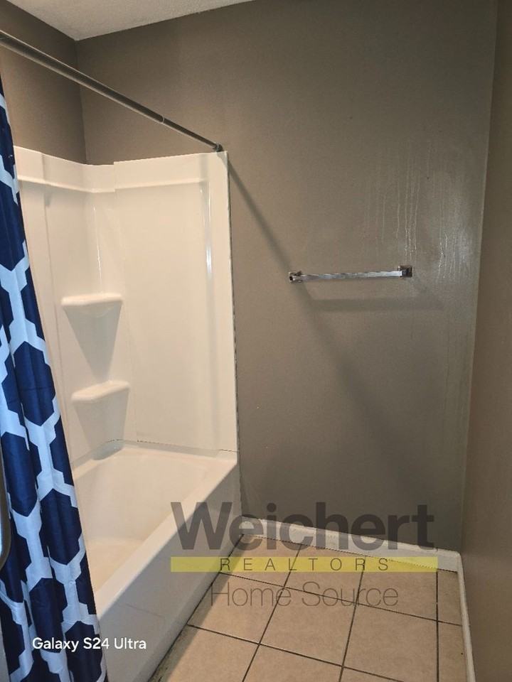 606 Linda Ln - Photo 4 of 10