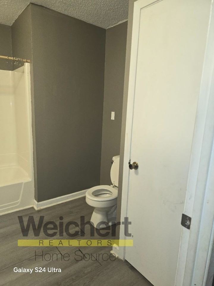 606 Linda Ln - Photo 6 of 10