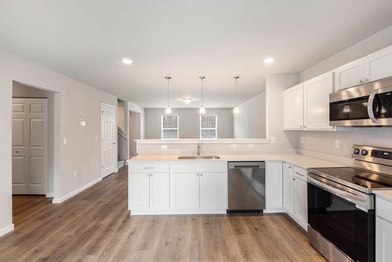 99 Mill Creek Ave - Photo 4 of 19