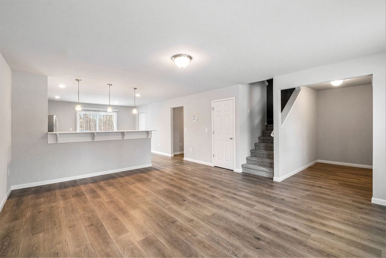 99 Mill Creek Ave - Photo 5 of 19