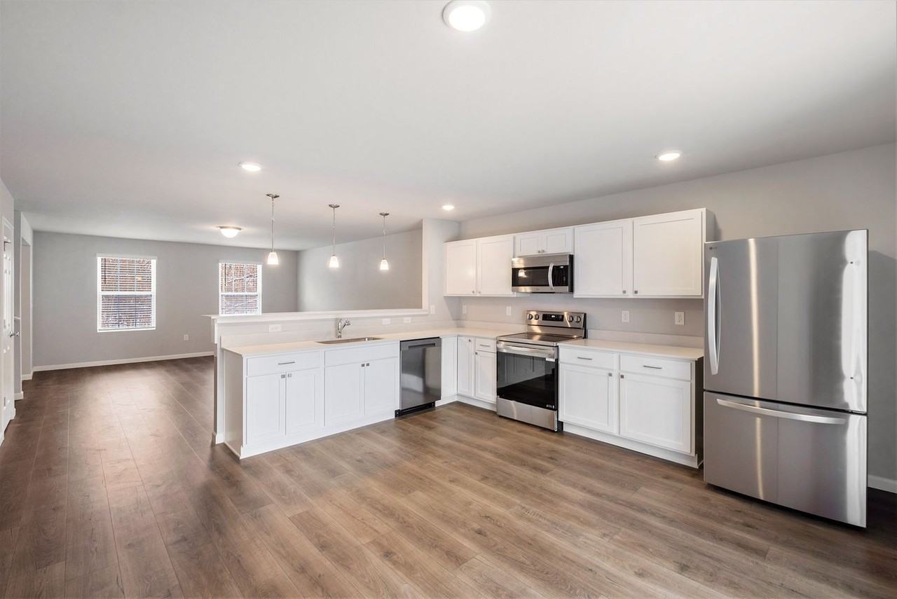 99 Mill Creek Ave - Photo 7 of 19