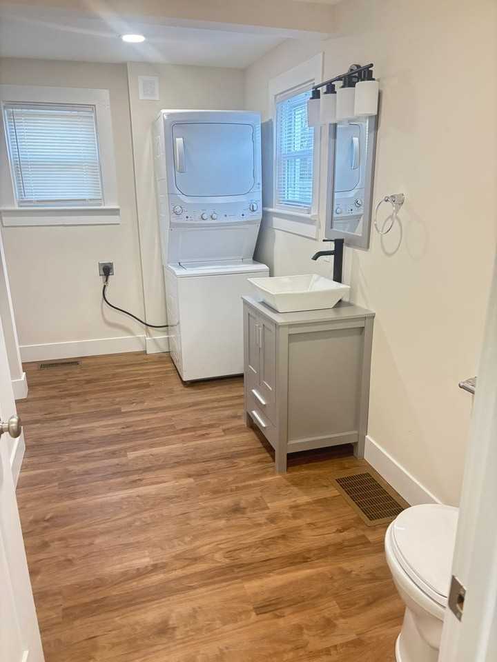 1331 Stophlet St - Photo 4 of 20