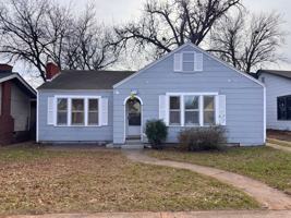 featured image of 2209 Talunar Ln