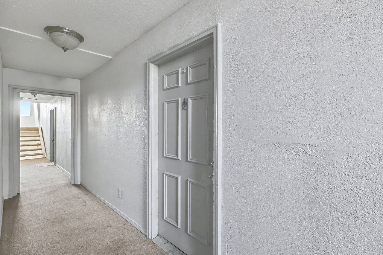 Stoneybrook Apartments - Photo 4 of 33