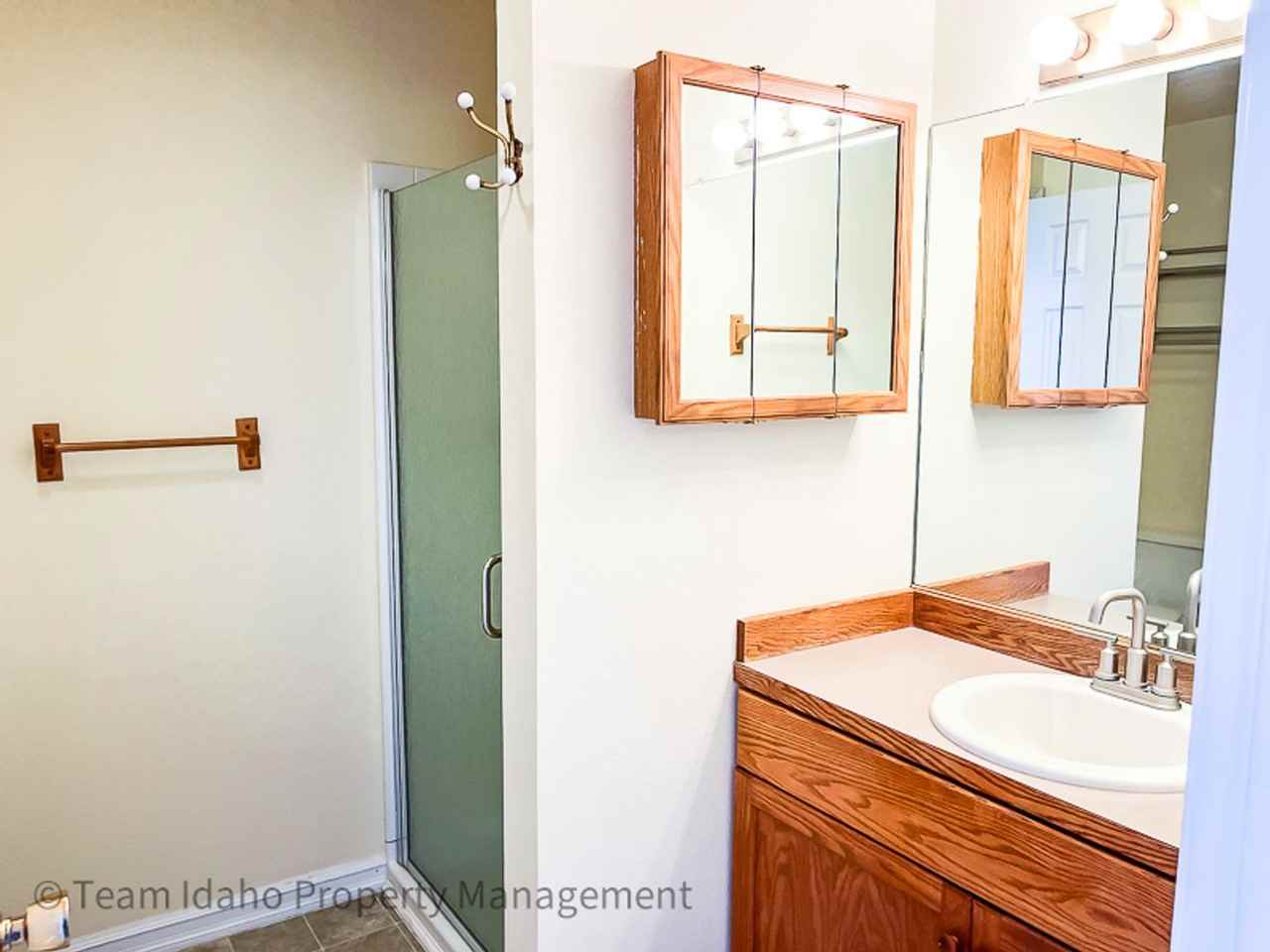 2214 Henry Ct - Photo 7 of 21