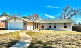 561 Mockingbird Ln - Photo 1 of 1