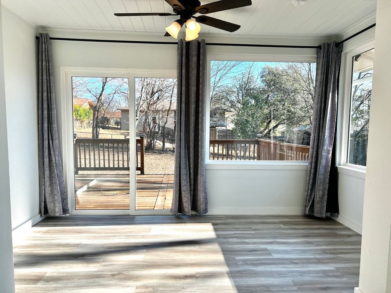 561 Mockingbird Ln - Photo 6 of 21