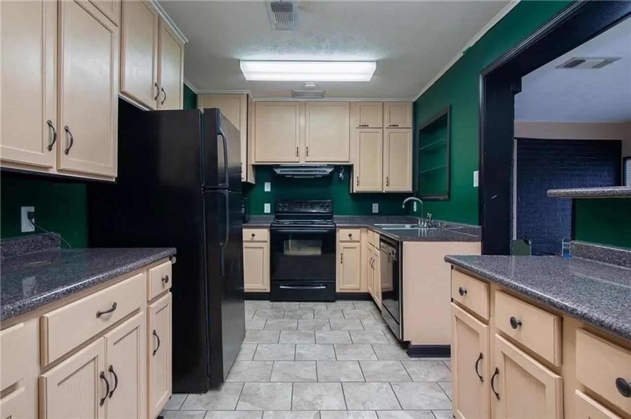 1924 Shannon Rd - Photo 4 of 6