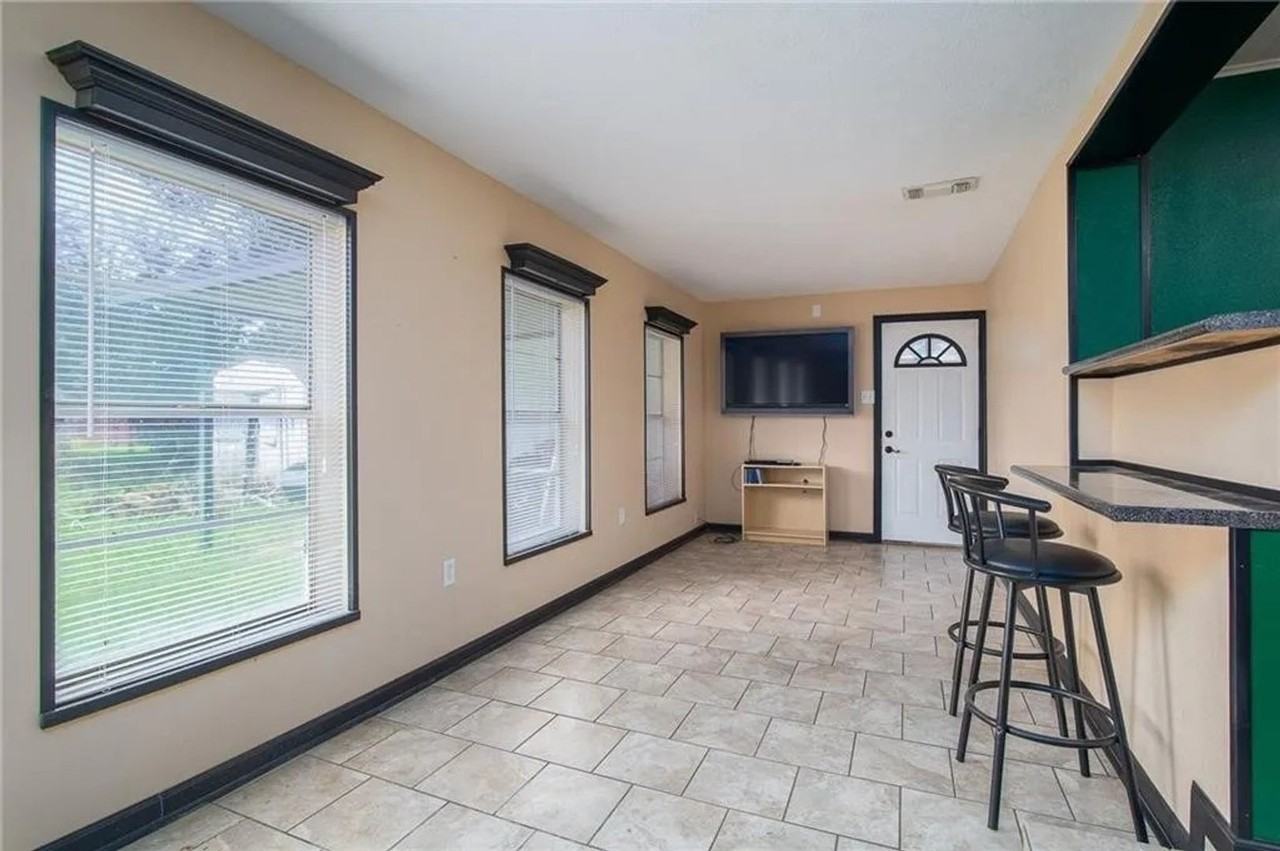 1924 Shannon Rd - Photo 5 of 6