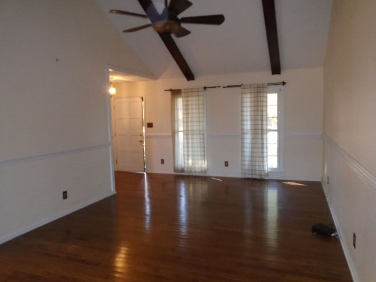 3503 Farm Circle Rd - Photo 2 of 18