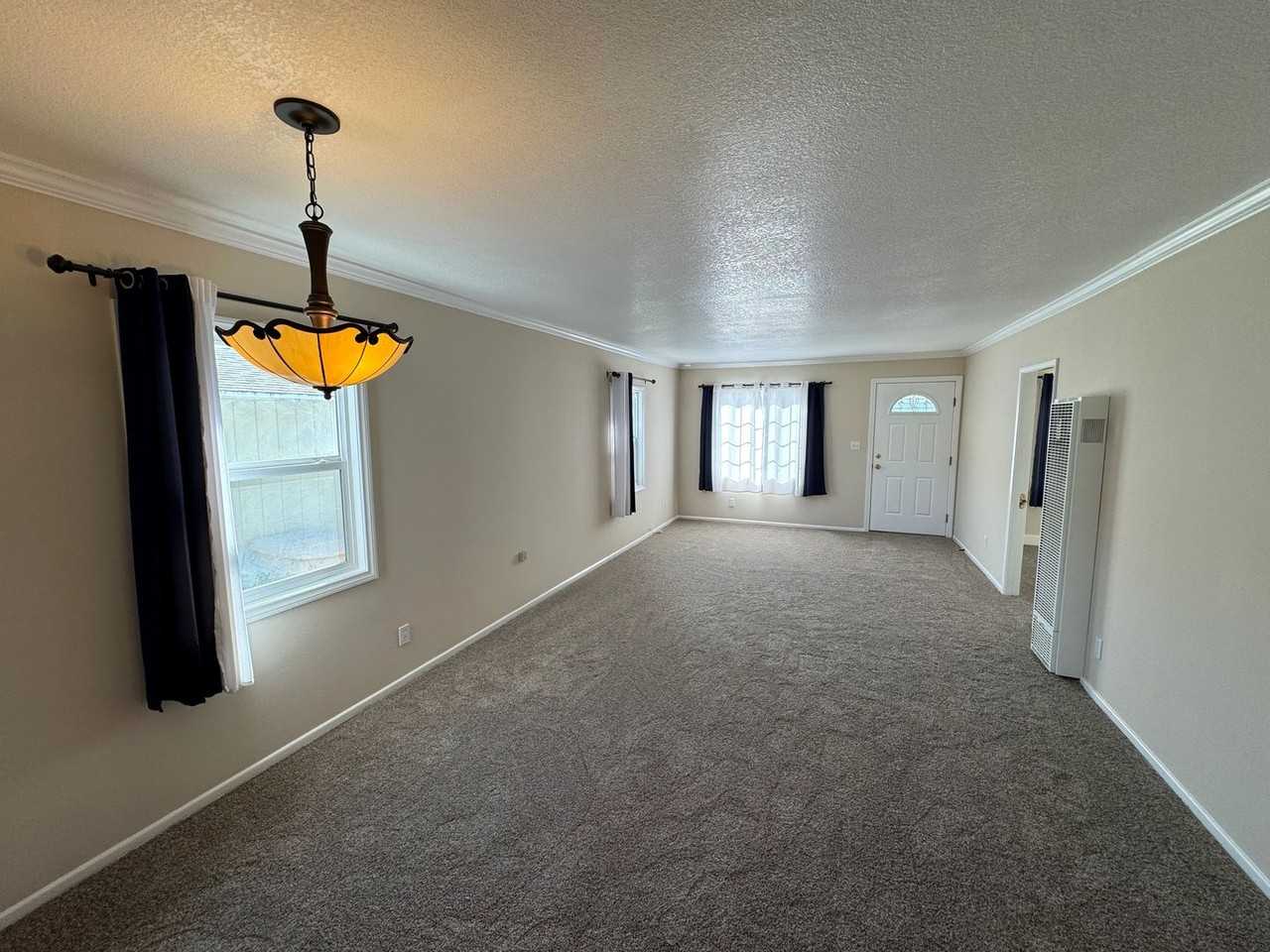 289 Franklin Ln - Photo 4 of 23