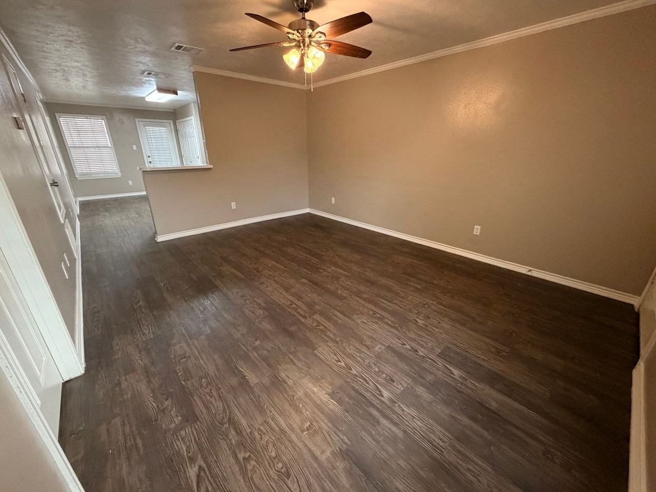 Hillstone On The Parkway - Photo 2 of 9