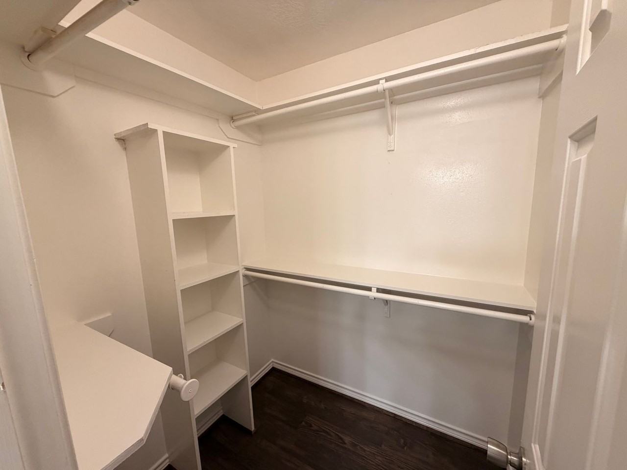 Hillstone On The Parkway - Photo 6 of 9